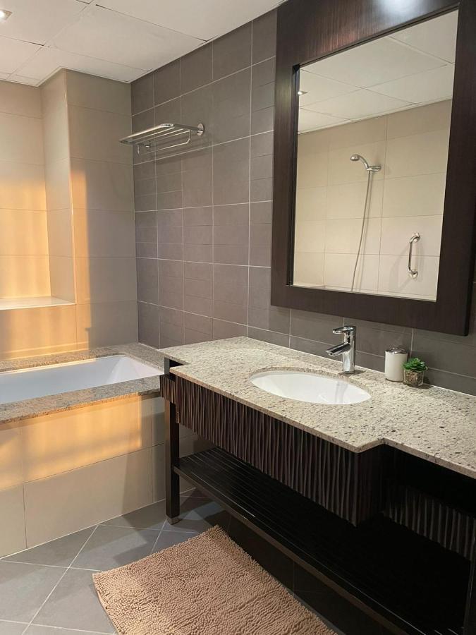 Anantara Hotel Apartment Palm Jumeirah Connected Anantara Hotel Dubaj Zewnętrze zdjęcie